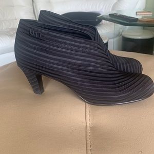 Black United Nude foldover heels
